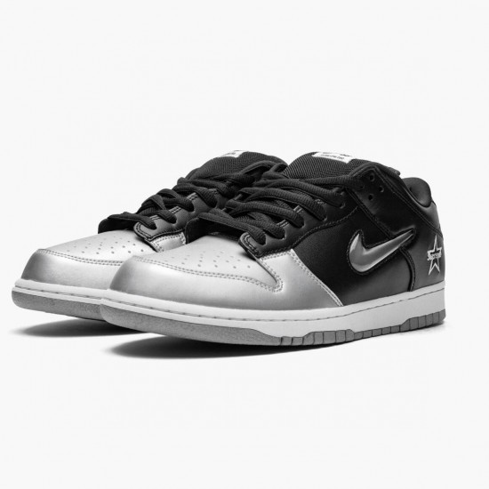 Nike SB Dunk Low Supreme Jewel Swoosh Stříbrný CK3480 001 Sportovní obuv