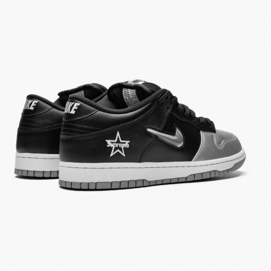 Nike SB Dunk Low Supreme Jewel Swoosh Stříbrný CK3480 001 Sportovní obuv